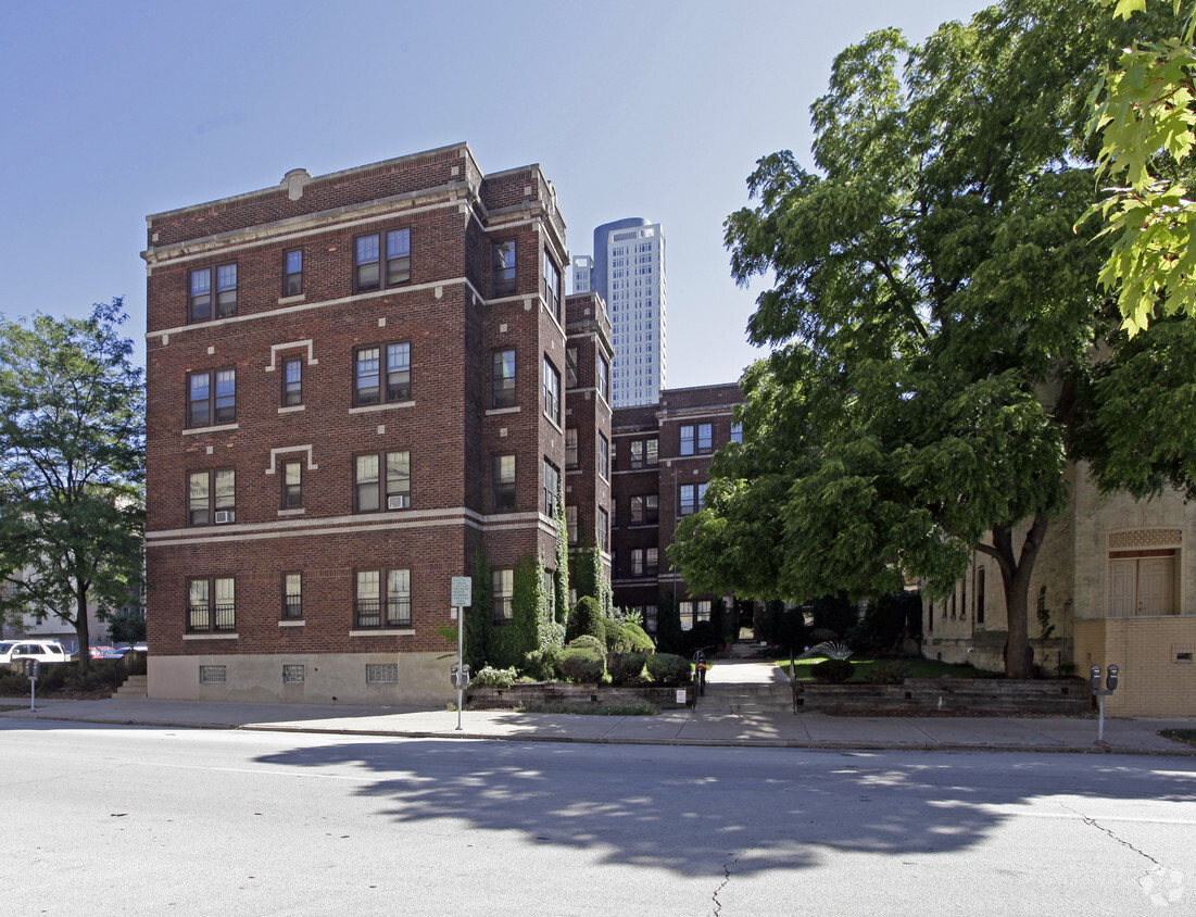 Primary Photo - The Candon Court Apartments