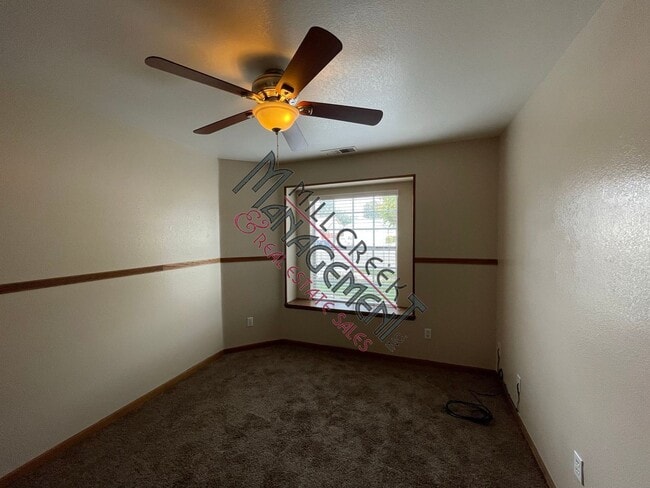 Building Photo - 1913 Del Monte Ct