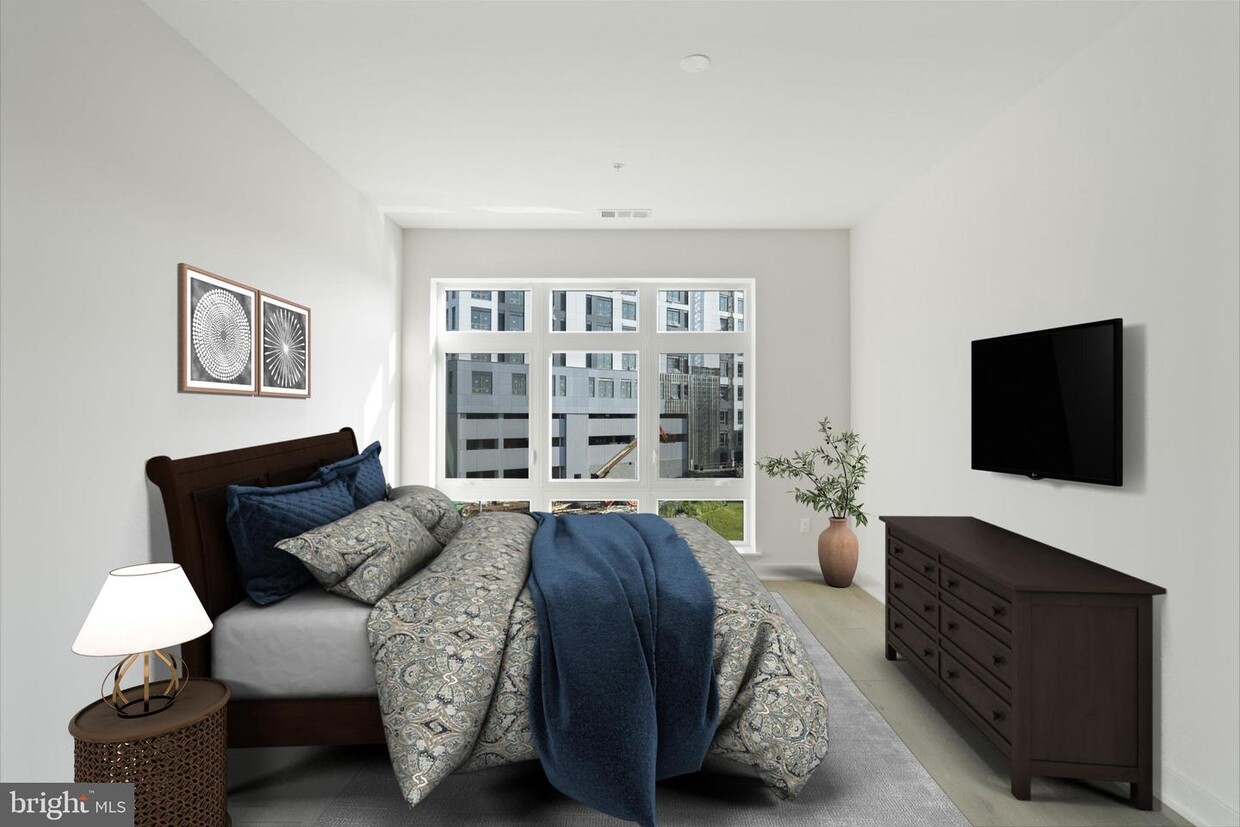 Foto principal - 575 S Goddard Blvd