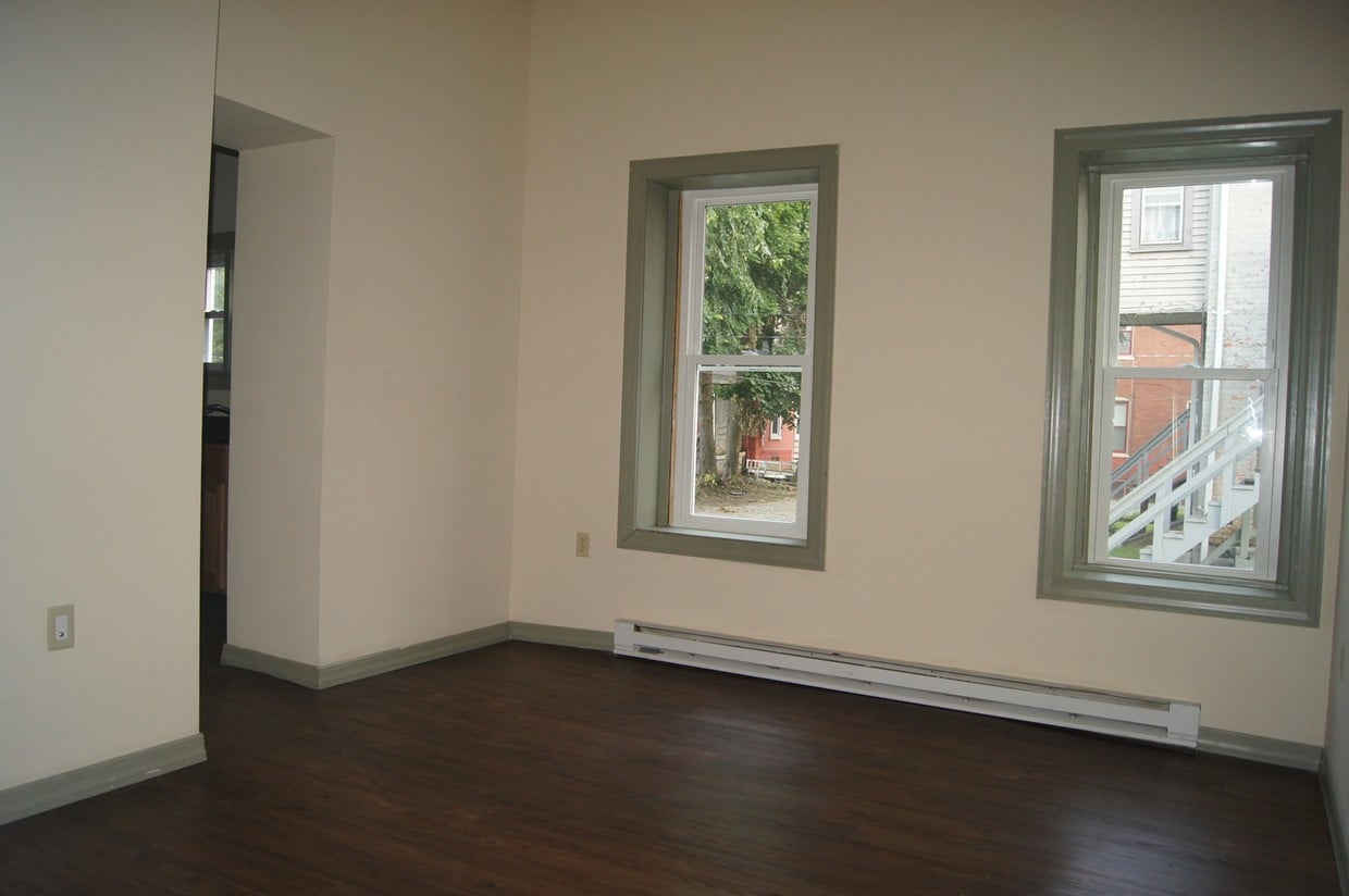 Living Room - 416 3rd Ave