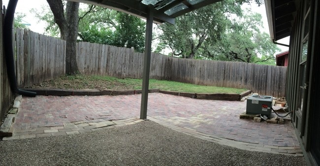 Building Photo - 2608 Carnarvon Ln