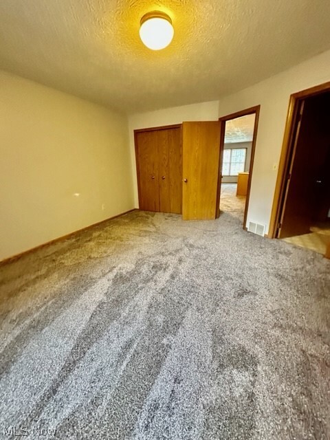 Building Photo - 3084 Driftwood Rd