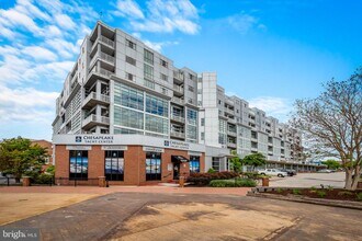 Building Photo - 2702 Lighthouse Point E