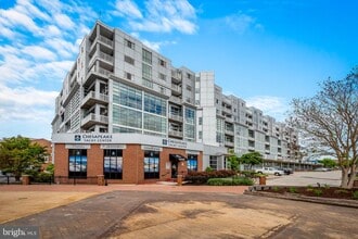 Building Photo - 2702 Lighthouse Point E