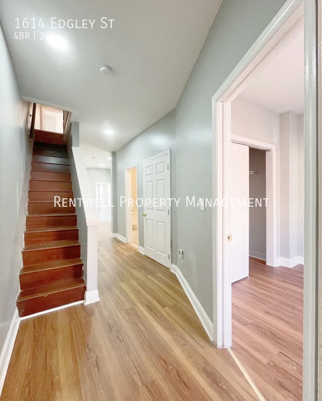 Photo - 1614 Edgley St House