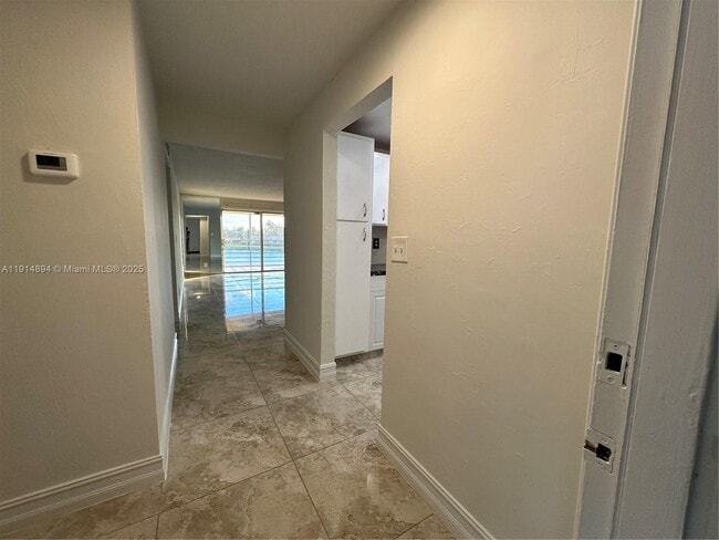 Foto del edificio - 311 SE 3rd St