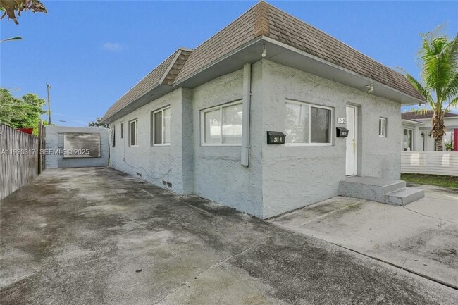 Building Photo - 249 SW 4th St