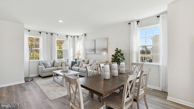 Foto del edificio - 248 Macoun Way