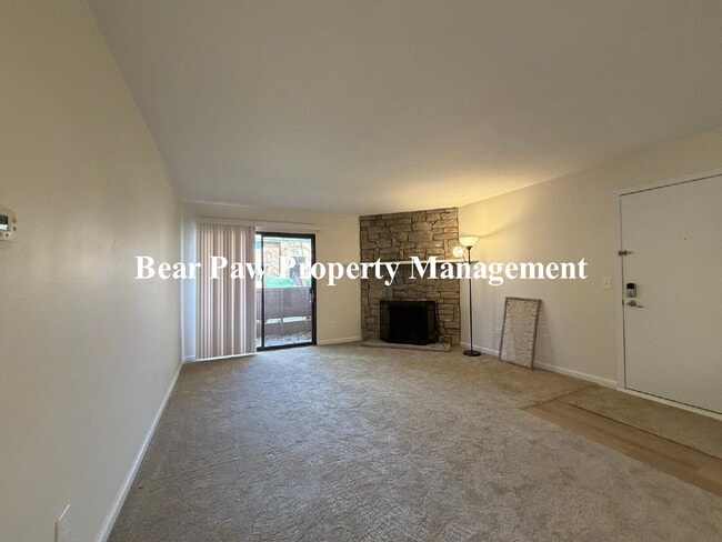 Building Photo - New Lower Price on this Great One Bedroom ...