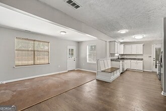 Building Photo - 4394 Cross Ln