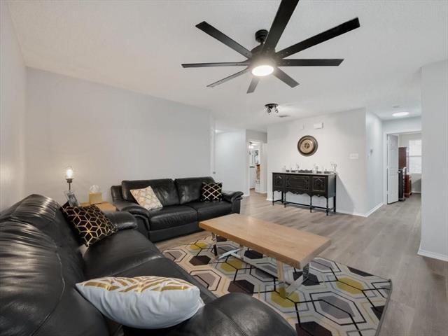 Foto del edificio - 3003 Misty Ridge Ln