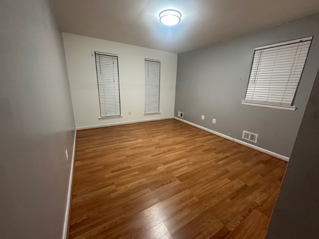 Building Photo - 8xxx Barrett Rd