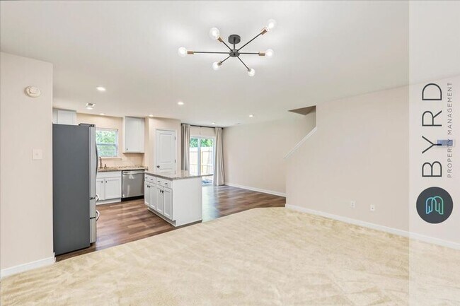 Foto del edificio - 3380 Dewsberry Ln