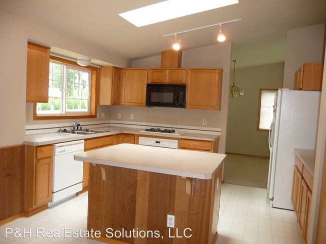 Building Photo - 19723 148th Ave SE