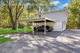 Building Photo - 314 Witmer Rd