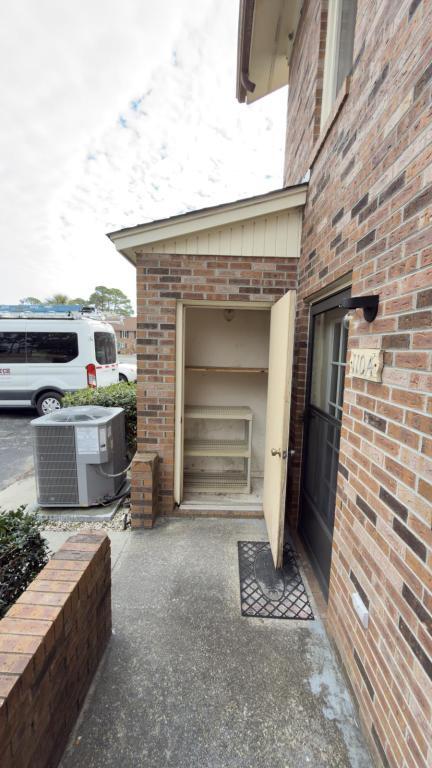 Foto del edificio - 409 Garden Dr