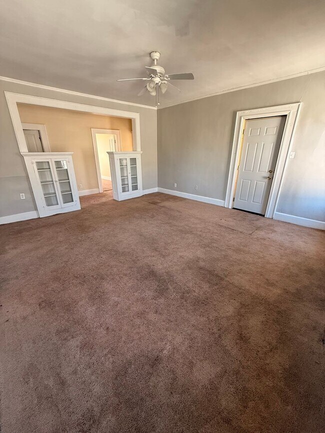 Foto del edificio - 504 Adams Ave