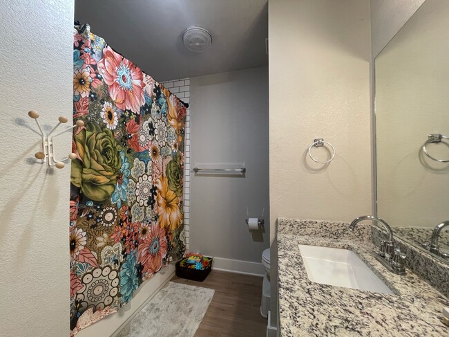 Building Photo - 6315 Beau Allen Ct