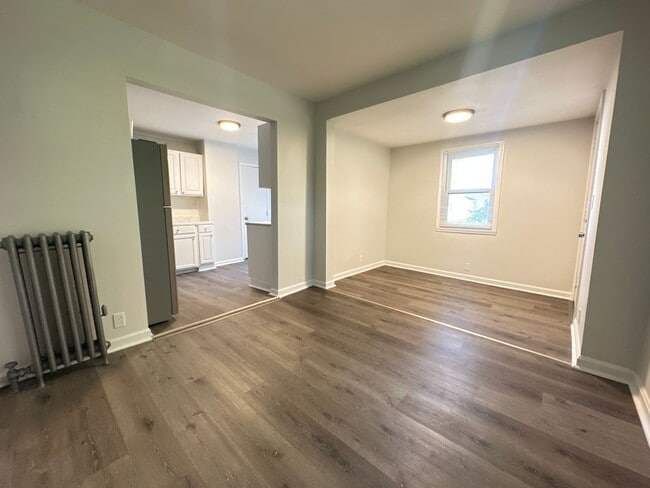 Building Photo - 2 Bedroom Unit Close to Downtown