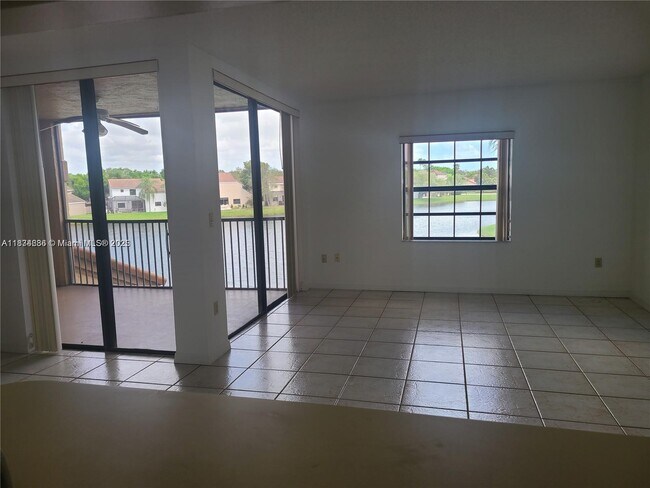 Foto del edificio - 10661 NW 14th St