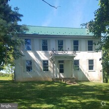 Building Photo - 12979 Buchanan Trail W