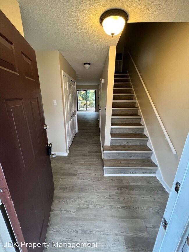 Foto del edificio - 2 br, 1.5 bath House - 942 S. Fifth St