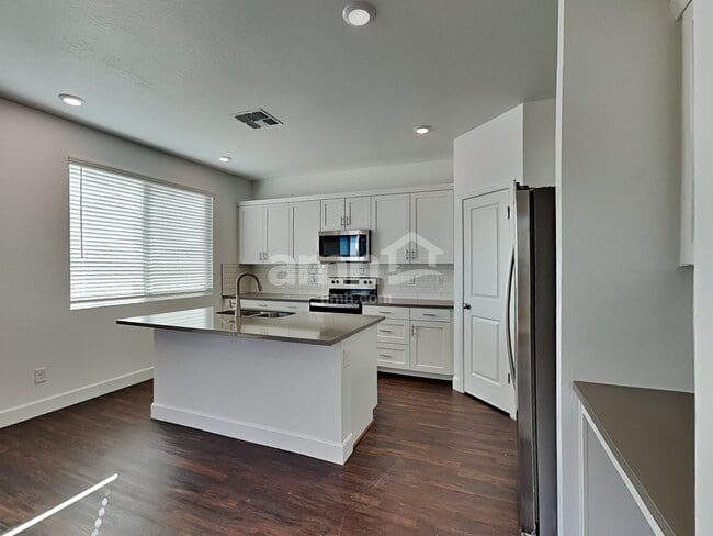 Foto del edificio - 17119 W Townley Ave