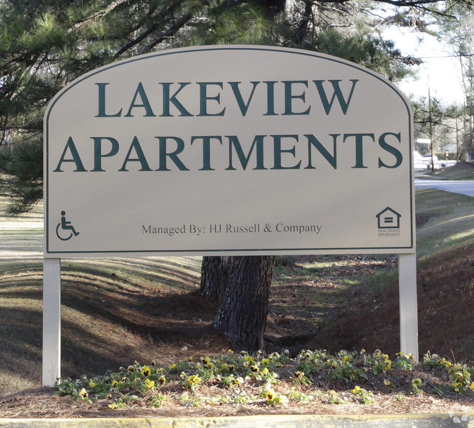 Foto principal - Lakeview Apartments