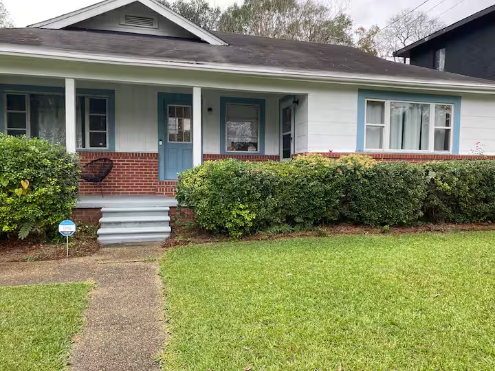 Primary Photo - 2228 N 1st Ave