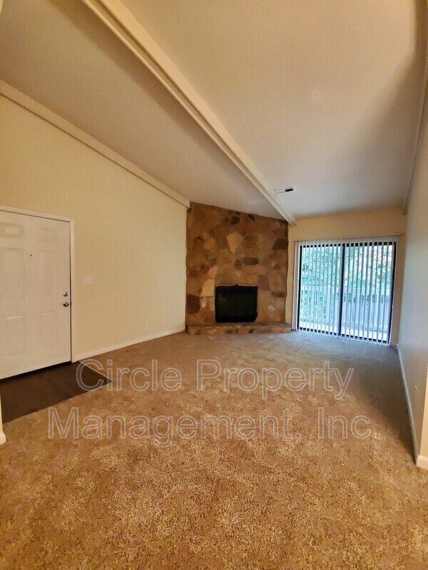 2021 Highridge Dr SW Unit 4E, Huntsville, AL 35802 Condo for Rent in