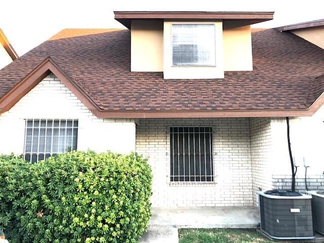 Foto principal - 8710 McPherson Rd