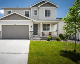 Building Photo - 5677 Mammoth Ln