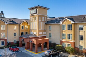 Furnished Studio - Overland Park photo'