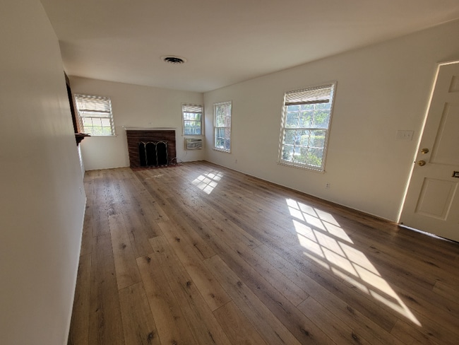 Building Photo - 7246 Allott Ave