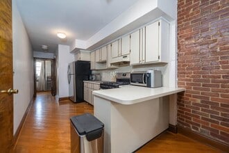Building Photo - 232 Park Ave