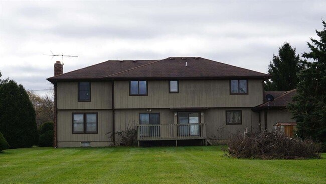 Foto del edificio - 72 W Willis Rd