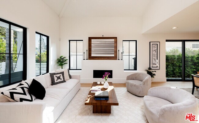 Foto del edificio - 4153 Vantage Ave