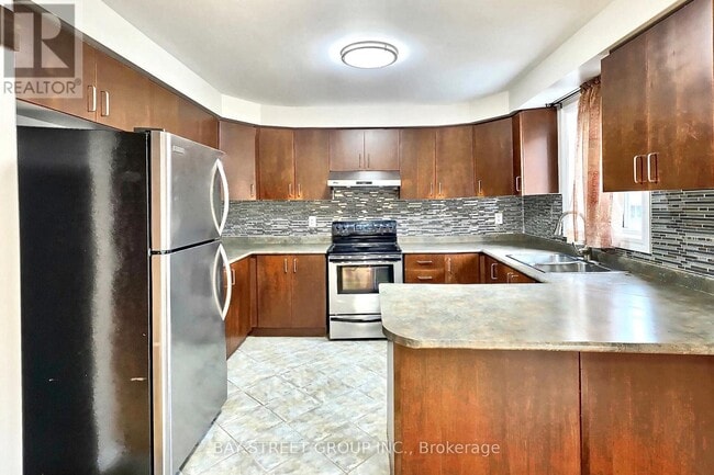 Photo du bâtiment - 162 Matthew Boyd Crescent