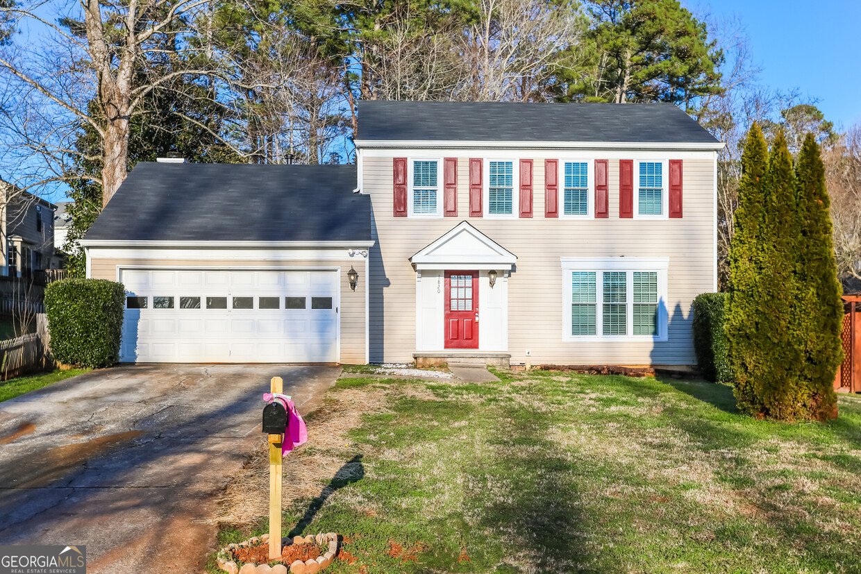 Foto principal - 1820 Surrey Hill Cir