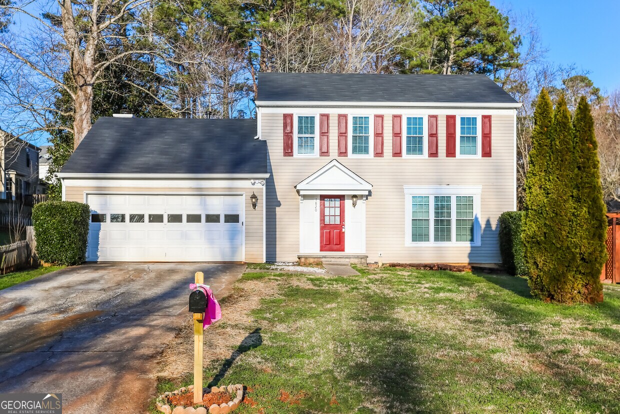 Primary Photo - 1820 Surrey Hill Cir