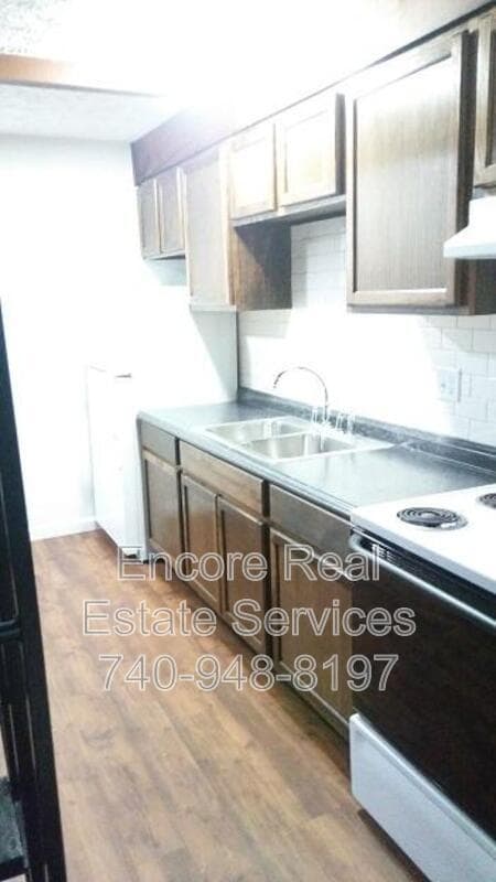 Building Photo - 1119 Hollander St