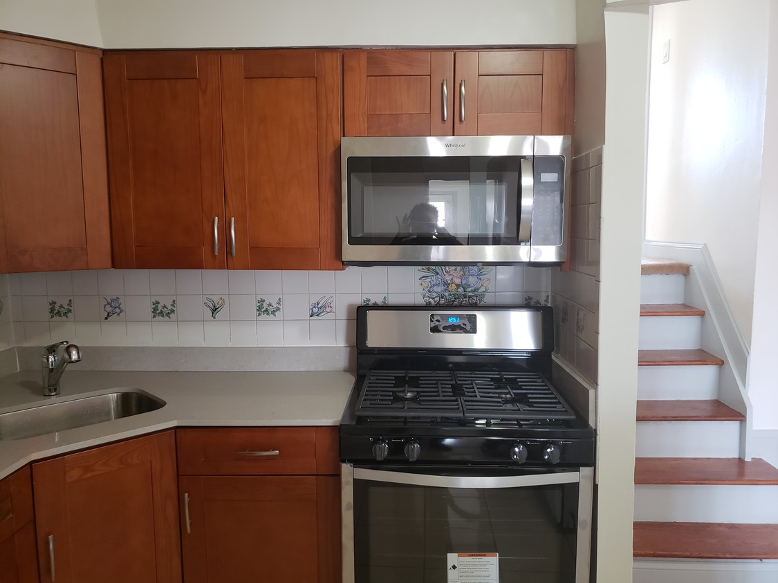 Updated Kitchen - 40 Paerdegat 14th St