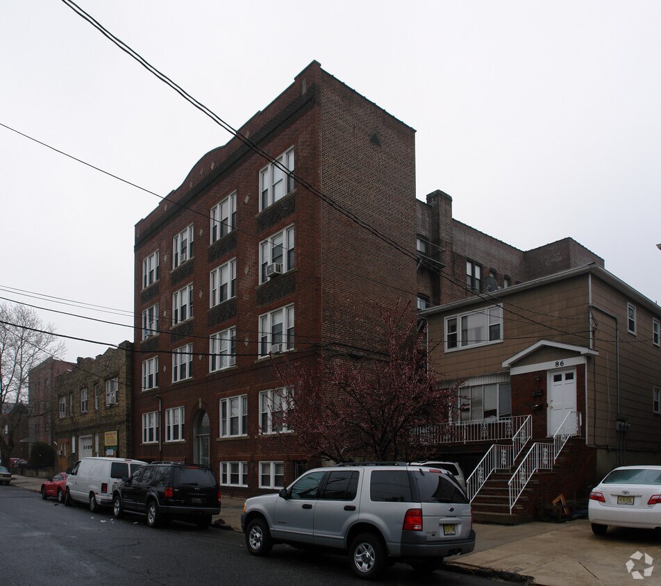 Primary Photo - 84 W 25th St