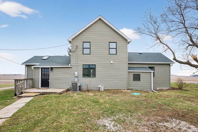 Building Photo - 17093 Somonauk Rd