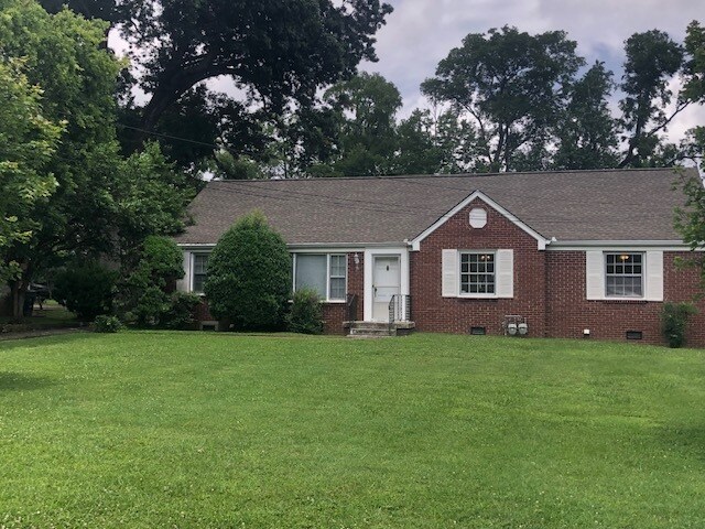 Primary Photo - 1504 Clairmont Pl