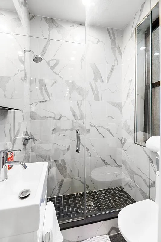 Foto del edificio - 238 E 58th St