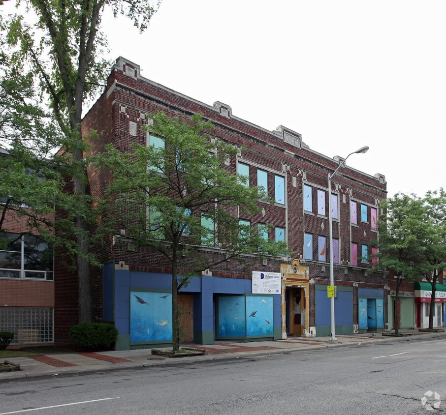 Primary Photo - Chalmers Square - Building 2