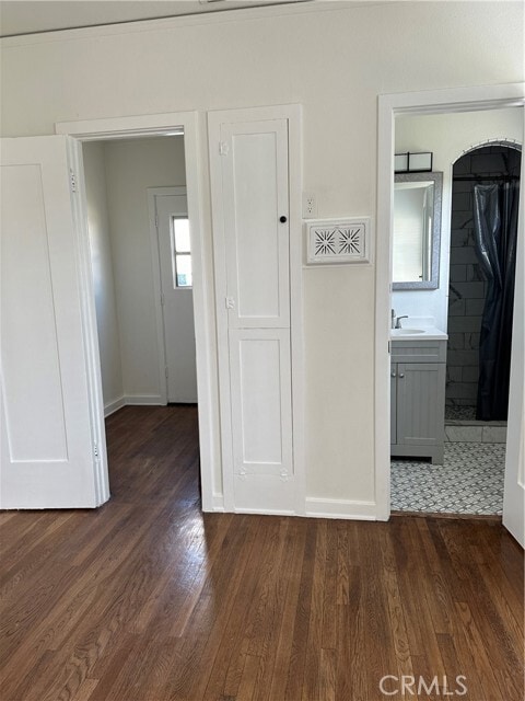 Foto del edificio - 1054 N Euclid Ave