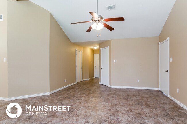 Foto del edificio - 8222 Buckeye Glen Ln