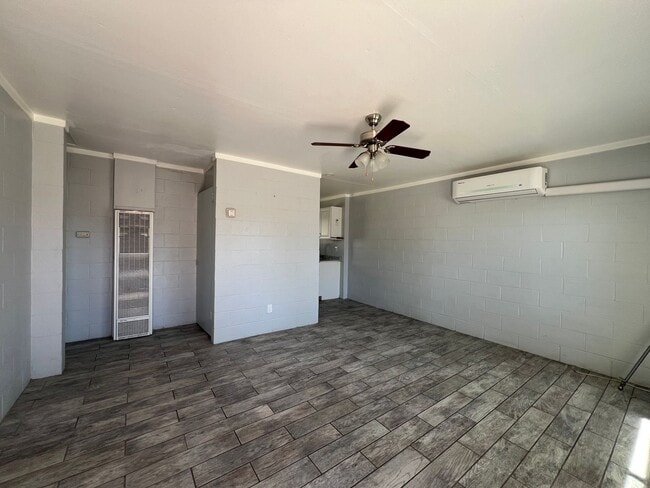 Building Photo - P266